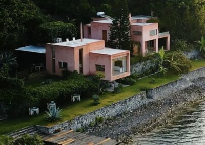 Anzan offers a unique dining experience on the very edge of Lake Atitlán. Guests begin the evening with cocktails at sunset, gathered on the stone beach or the dock, warmed by fire pits during the dry season. As night falls, the experience flows into a farm-to-table dinner under the open sky. Outdoor dining at Anzan is both intimate and elemental — an evening where food, fire, and lake meet in perfect harmony.